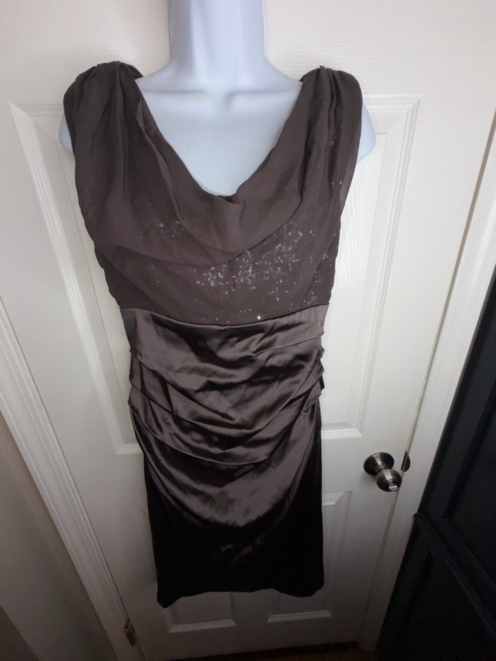 Suzi Chin Maggy Boutique Women’s 10 Sheath Dress Sequin Cowl Neck Cocktail M - Picture 7 of 16